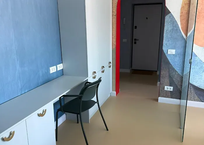 Cathedral Apartment *